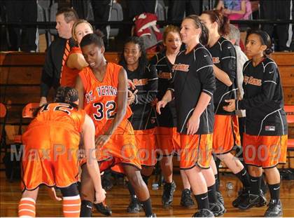 Thumbnail 3 in Mt. Vernon vs. Carbondale photogallery.