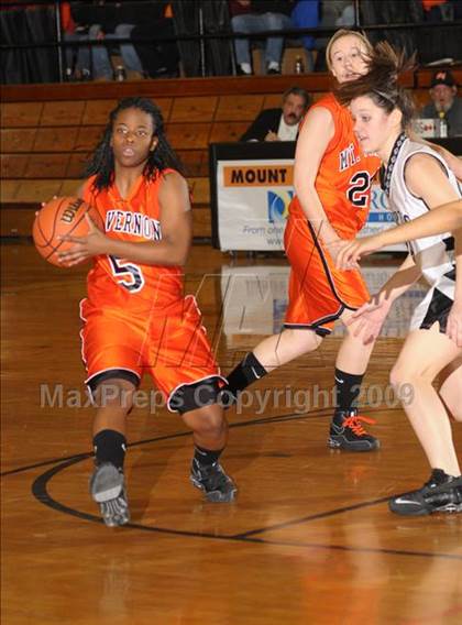 Thumbnail 3 in Mt. Vernon vs. Carbondale photogallery.