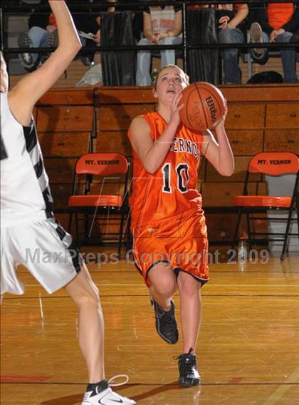 Thumbnail 1 in Mt. Vernon vs. Carbondale photogallery.