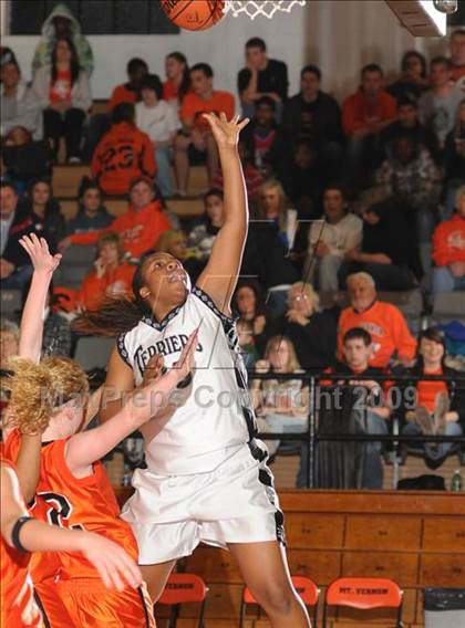 Thumbnail 3 in Mt. Vernon vs. Carbondale photogallery.