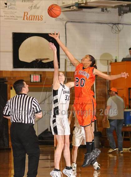 Thumbnail 2 in Mt. Vernon vs. Carbondale photogallery.
