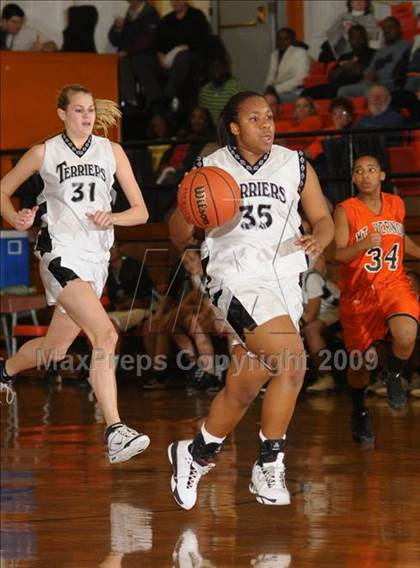 Thumbnail 2 in Mt. Vernon vs. Carbondale photogallery.