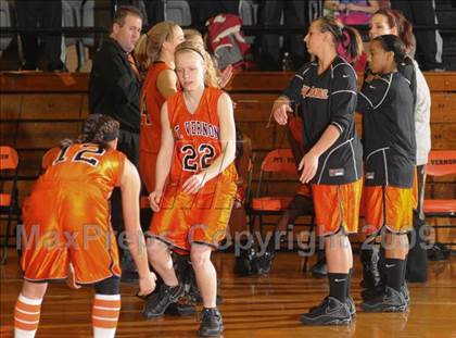 Thumbnail 2 in Mt. Vernon vs. Carbondale photogallery.