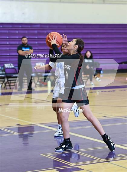 Thumbnail 3 in Fremont vs. West Adams photogallery.