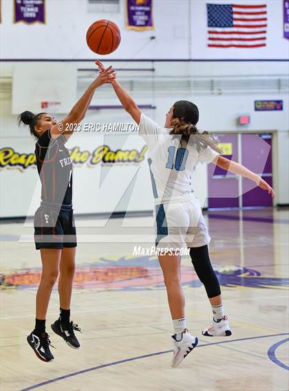 Thumbnail 2 in Fremont vs. West Adams photogallery.