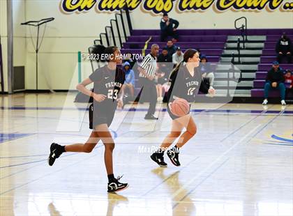 Thumbnail 3 in Fremont vs. West Adams photogallery.