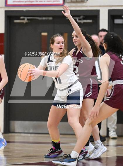 Thumbnail 1 in Morristown vs. Union City (NJSIAA North Jersey Section 1 Group 4 Semi-Final) photogallery.