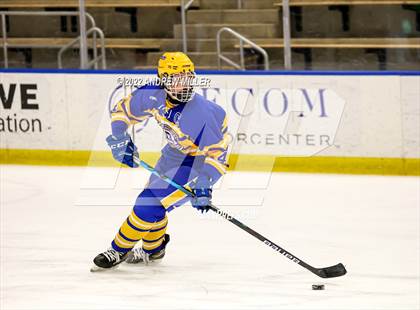 Thumbnail 2 in Queensbury vs. Pelham Memorial  (NYSPHSAA D2 Semifinal) photogallery.
