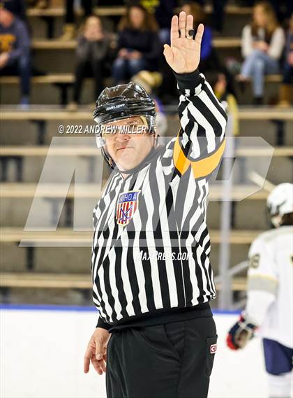 Thumbnail 3 in Queensbury vs. Pelham Memorial  (NYSPHSAA D2 Semifinal) photogallery.