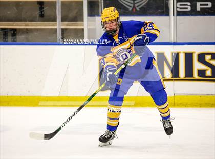 Thumbnail 2 in Queensbury vs. Pelham Memorial  (NYSPHSAA D2 Semifinal) photogallery.