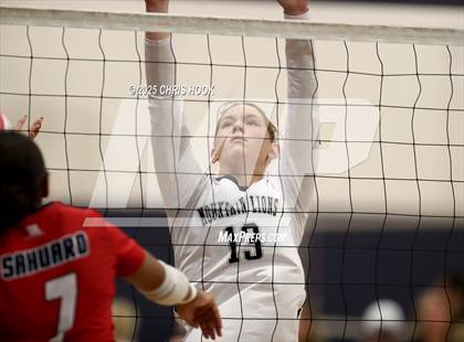 Thumbnail 3 in Mountain View vs. Sahuaro (Lancer Invitational) photogallery.