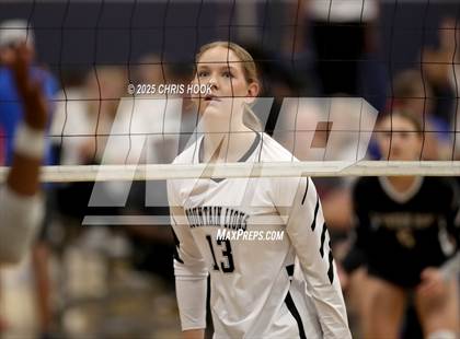 Thumbnail 2 in Mountain View vs. Sahuaro (Lancer Invitational) photogallery.