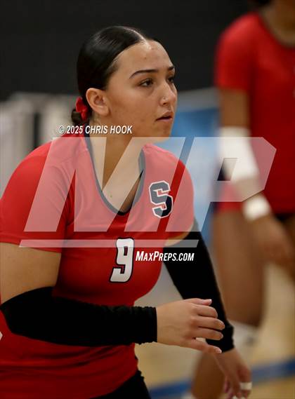 Thumbnail 1 in Mountain View vs. Sahuaro (Lancer Invitational) photogallery.