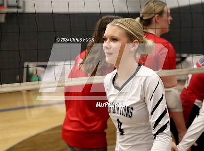 Thumbnail 1 in Mountain View vs. Sahuaro (Lancer Invitational) photogallery.