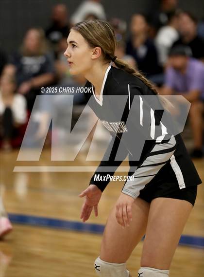 Thumbnail 3 in Mountain View vs. Sahuaro (Lancer Invitational) photogallery.