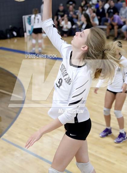 Thumbnail 1 in Mountain View vs. Sahuaro (Lancer Invitational) photogallery.