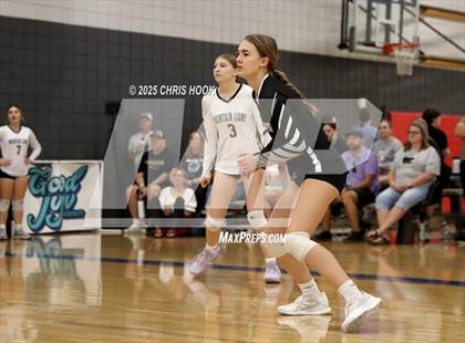 Thumbnail 2 in Mountain View vs. Sahuaro (Lancer Invitational) photogallery.