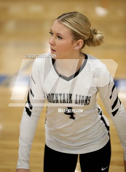 Thumbnail 2 in Mountain View vs. Sahuaro (Lancer Invitational) photogallery.