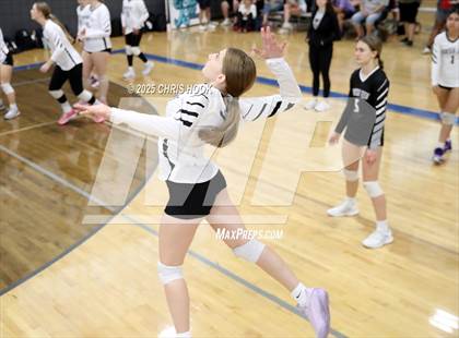 Thumbnail 1 in Mountain View vs. Sahuaro (Lancer Invitational) photogallery.