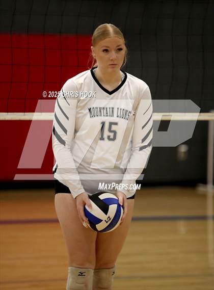 Thumbnail 1 in Mountain View vs. Sahuaro (Lancer Invitational) photogallery.