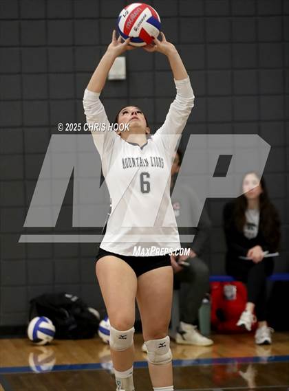 Thumbnail 1 in Mountain View vs. Sahuaro (Lancer Invitational) photogallery.