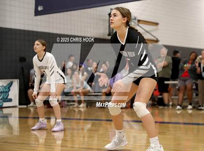 Thumbnail 1 in Mountain View vs. Sahuaro (Lancer Invitational) photogallery.