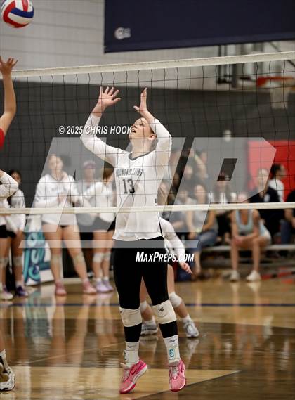 Thumbnail 3 in Mountain View vs. Sahuaro (Lancer Invitational) photogallery.