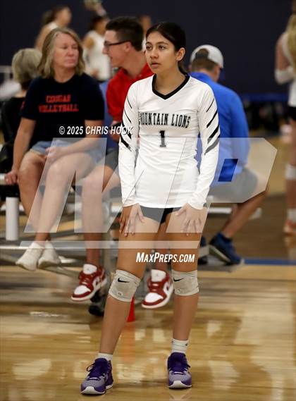 Thumbnail 2 in Mountain View vs. Sahuaro (Lancer Invitational) photogallery.