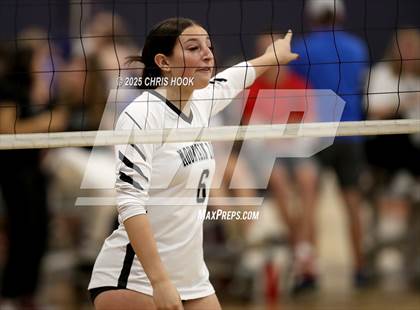 Thumbnail 3 in Mountain View vs. Sahuaro (Lancer Invitational) photogallery.