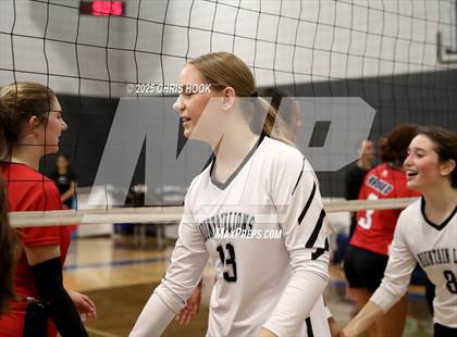 Thumbnail 1 in Mountain View vs. Sahuaro (Lancer Invitational) photogallery.