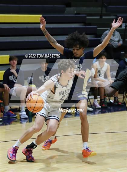 Thumbnail 2 in Asheville School (Independent) vs. Concord Academy photogallery.