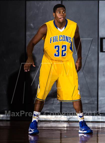 Thumbnail 1 in Dobie vs. Channelview (McDonald's Texas Invitational) photogallery.