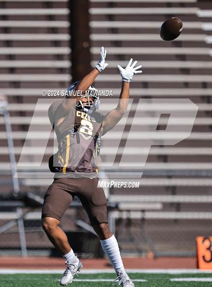 Thumbnail 3 in Santa Paula @ Crespi (CIFSS DII Round 1) photogallery.