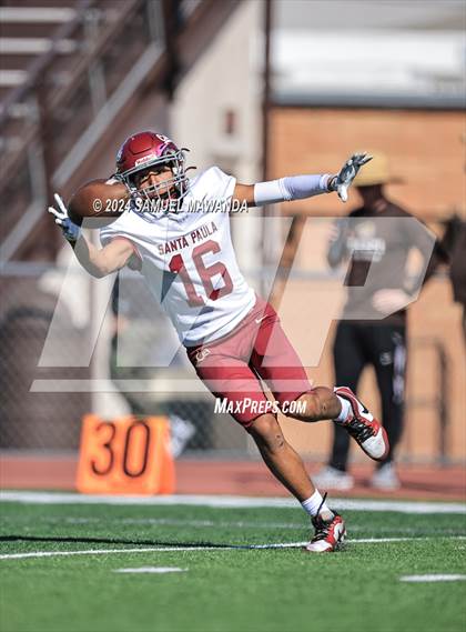 Thumbnail 3 in Santa Paula @ Crespi (CIFSS DII Round 1) photogallery.