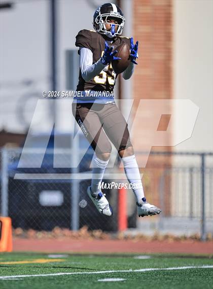Thumbnail 2 in Santa Paula @ Crespi (CIFSS DII Round 1) photogallery.
