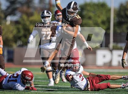 Thumbnail 2 in Santa Paula @ Crespi (CIFSS DII Round 1) photogallery.