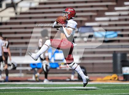 Thumbnail 2 in Santa Paula @ Crespi (CIFSS DII Round 1) photogallery.