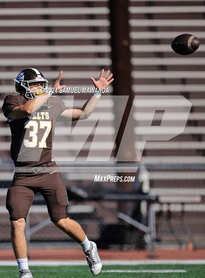 Thumbnail 2 in Santa Paula @ Crespi (CIFSS DII Round 1) photogallery.
