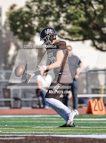Thumbnail 1 in Santa Paula @ Crespi (CIFSS DII Round 1) photogallery.