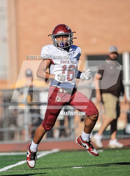 Thumbnail 2 in Santa Paula @ Crespi (CIFSS DII Round 1) photogallery.
