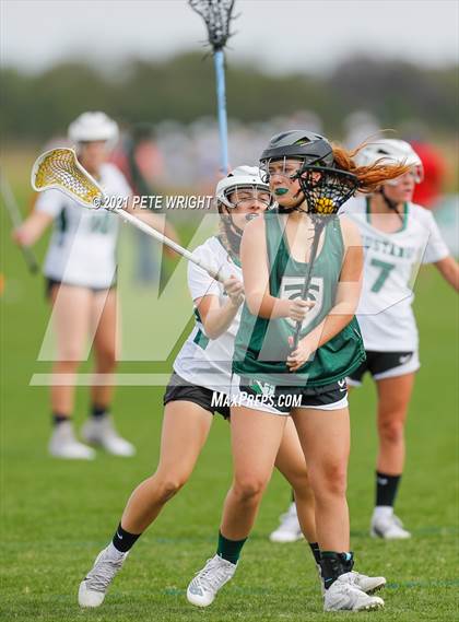 Thumbnail 3 in Lakewood Ranch vs Tampa Catholic photogallery.