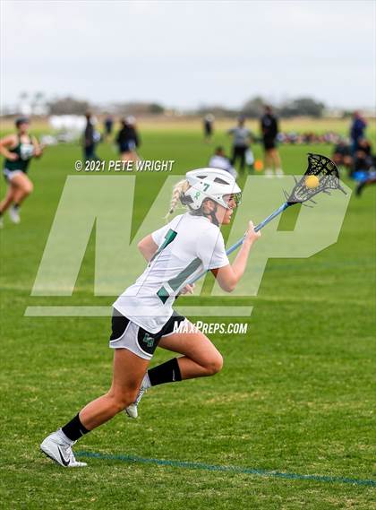 Thumbnail 2 in Lakewood Ranch vs Tampa Catholic photogallery.