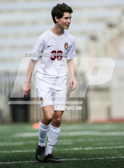 Thumbnail 2 in Chaminade vs Harvard-Westlake photogallery.