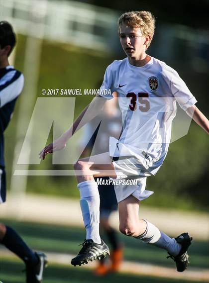 Thumbnail 2 in Chaminade vs Harvard-Westlake photogallery.