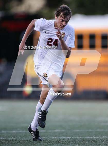 Thumbnail 2 in Chaminade vs Harvard-Westlake photogallery.