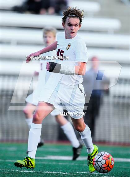 Thumbnail 3 in Chaminade vs Harvard-Westlake photogallery.