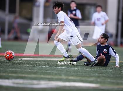 Thumbnail 3 in Chaminade vs Harvard-Westlake photogallery.