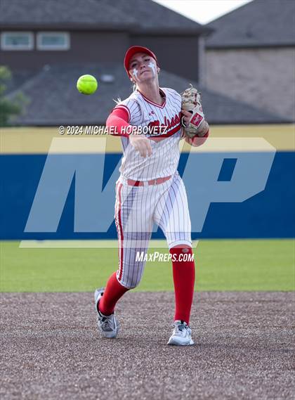 Thumbnail 3 in Melissa vs Wakeland (UIL 5A Softball Regional Semi-Final) photogallery.