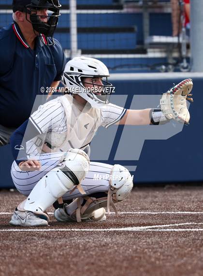 Thumbnail 3 in Melissa vs Wakeland (UIL 5A Softball Regional Semi-Final) photogallery.
