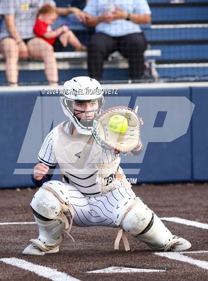 Thumbnail 1 in Melissa vs Wakeland (UIL 5A Softball Regional Semi-Final) photogallery.